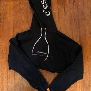 C’est normal cropped hoodie